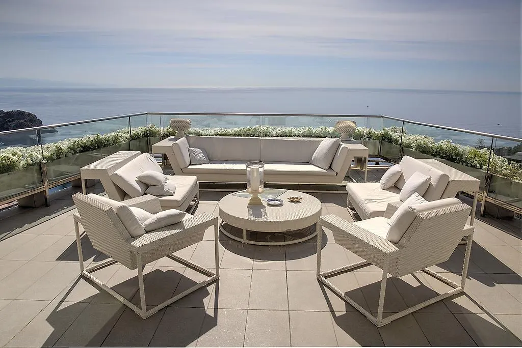 Maison Blanche Taormina 2*,